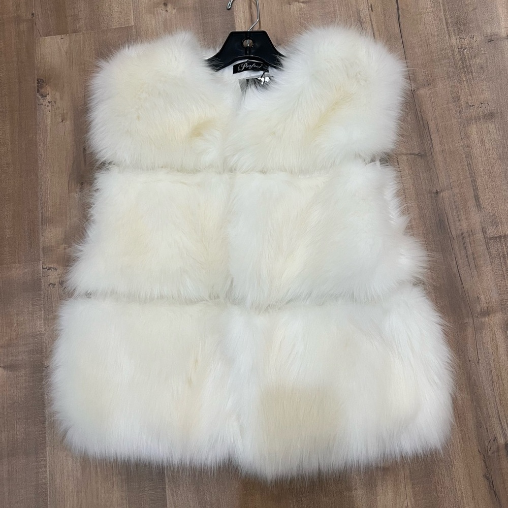 New!!! White Faux Fur Vest
